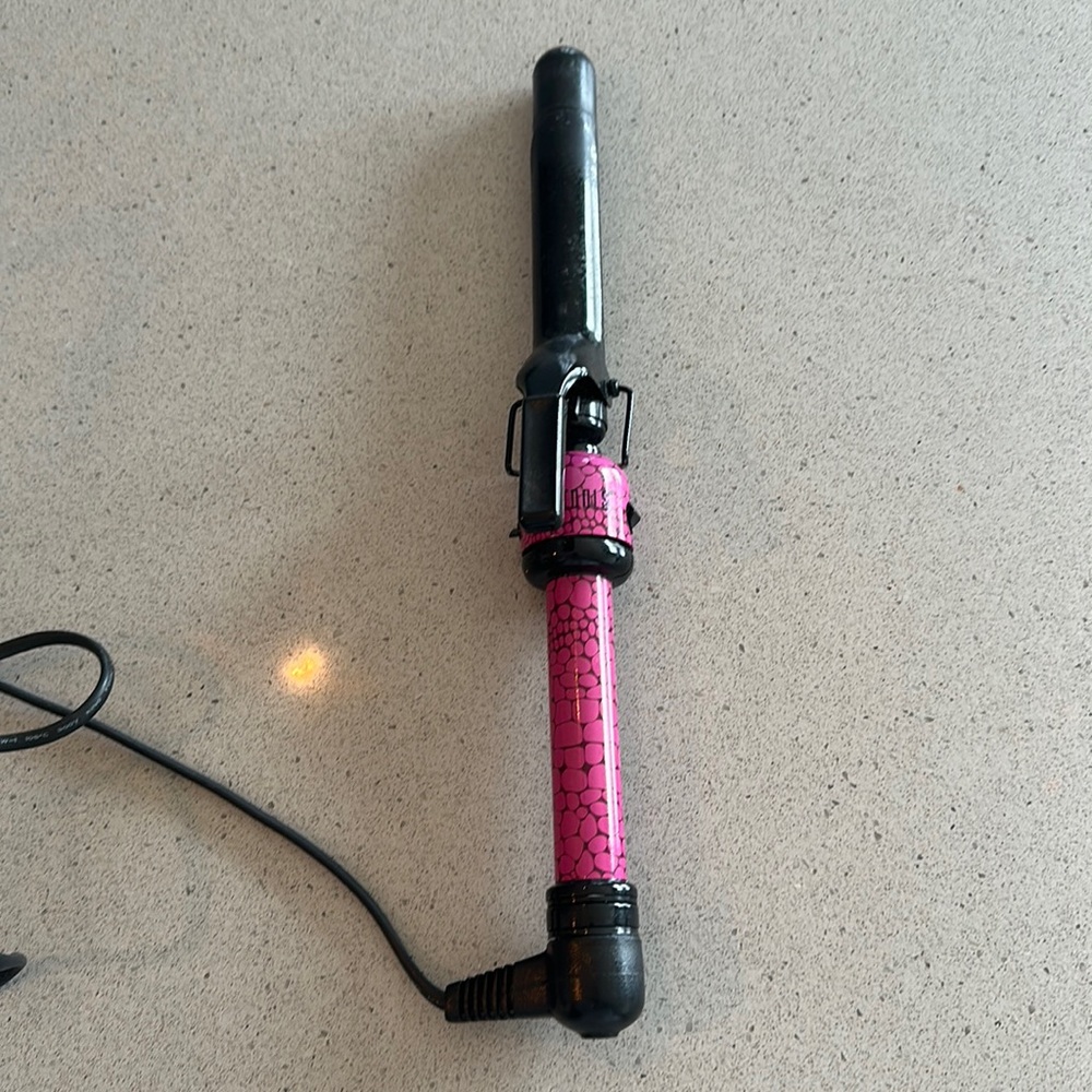 Hot tools 1 inch barrel curling iron